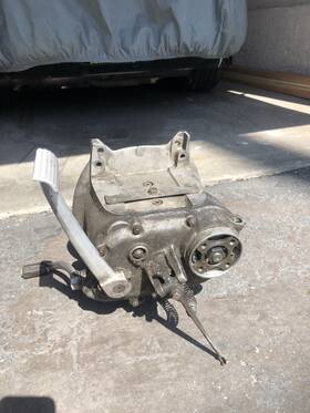 12301011 Bmw Motorcycle Airhead /5 R60 R75 R50 4 Speed Kick Start Transmission Good