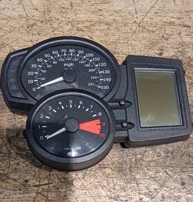 7701480 Bmw Cluster