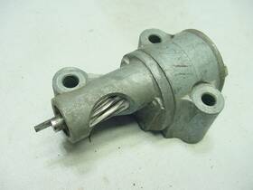 71-1135 Bsa A65 A50 1970 Engine Oil Pump Turns Good Has One Tachometer Drive Tang Missin
