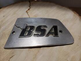 82-8611 Bsa Badge - Tank A75 Rh / Oem F8611