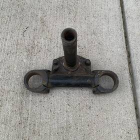 97-3862 Bsa A50 A65 Lower Bottom Steering Fork Yoke Clip Clamp Used Oem