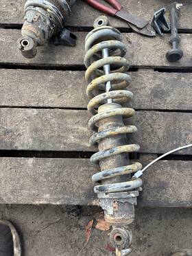 U3215-53101 Cushman 1600 Xd Rear Strut Assy