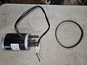 Zyt6832-24 Dexun 25aa74 Motor From Scooter 24vdc 100 Watt For Belt Drive Vgc