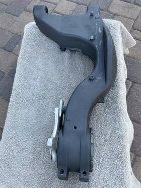 79d6415 Ducati 79d5415 2001 748r Swing Arm. #79d6415. Genuine Oem. Used