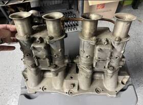 D12x-9425-88 Ford Buddy Bar Intake And Carbs For German 2.0 Engine