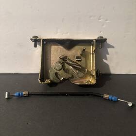 Genuine Scooter Co. 176113074516 Company Roughhouse 50 Seat Latch