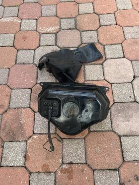 P65215000001 Genuine Scooter Co 2012 Buddy 50 Fuel Tank Gas Petrol Reservoir Canister