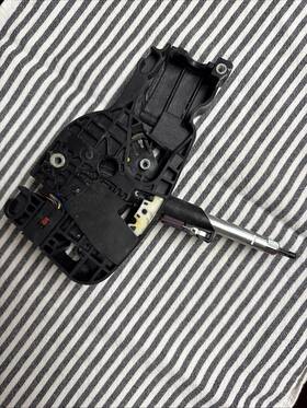 13534326 Gm Oem Automatic Transmission Shift Lever Assembly 19-22 Traverse