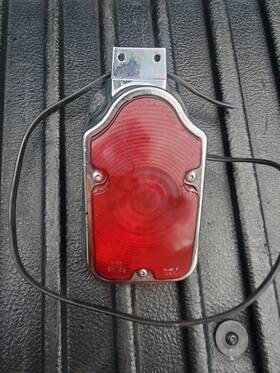 Harley-davidson 2303-02 Chrome Tombstone Taillight Housing Pn# 2303 02