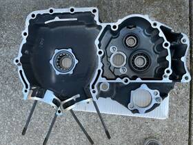 24534-06b Harley-davidson Sportster 1200 Left Side Crank Case Good Condition