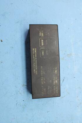 27667-04 Harley-davidson 1470 04 Softail Fxstb Main Harness Fuse Box Cover