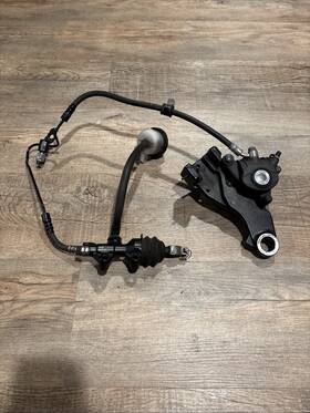41700025 Harley-davidson 2012 Sportster Rear Brake Master Cylinder With Caliper