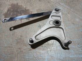 44015-81 Harley-davidson 44015 81 Shovelhead Rear Banana Caliper Bracket Fx 81-83