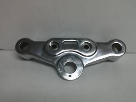 45769-090 Harley-davidson 00-07 Fxstd Top Bracket 45769-00