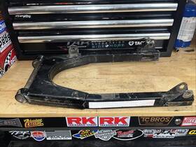 47532-81 Harley-davidson 1982 Iron Head Sportster Swingarm
