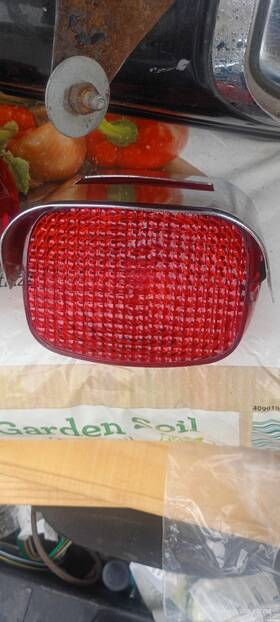 59611-73 Harley-davidson 1975 Shovelhead Super Glide Rear Brake Light Lens With Chrome