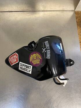 62475-97a Harley-davidson 1997 Xl1200 Gloss Black Oil Tank Assembly