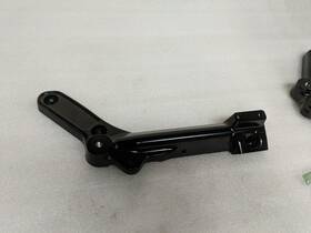 65500106 Harley-davidson 18-23 Softail M8 Fxlr Flsl Oem Black Exhaust Mounting Bracket