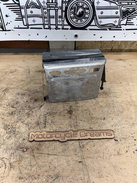66347-91 Harley-davidson 1973-2003 Battery Cover Shovelhead Sportster