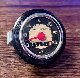 67001-65pa Harley Davidson Aermacchi M50 M50s M65 M65s Speedometer And Bracket With Ring