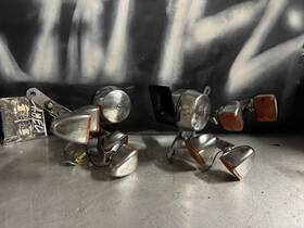 69000-76a Harley-davidson 60s Shovelhead Fl Flh Lower Fork Mounted Horn Signal Lights Coney Island