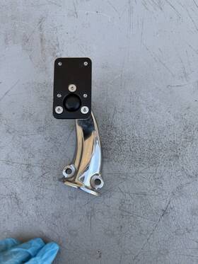76000191a Harley-davidson Oem Road Tech Zumo Chrome Global Position Handlebar Only