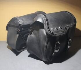 91538-00 Harley Davidson 2000s Genuine Leather Flstf Fat Boy Saddlebag Read Desc