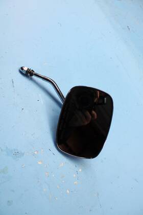 91892-88a Harley-davidson 1465 95 Softail Flst Right Mirror Short