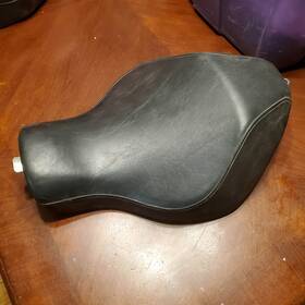 P51550-11 Harley-davidson Sportster Seat Black Leather