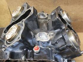 11000-mb1-870 Honda 1984 Vf700s Sabre Engine Case Crank Cylinders Pistons
