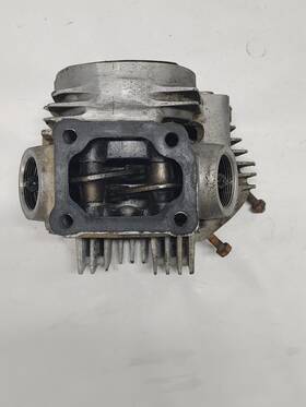 12200-028-790 Honda 1975 Ct90 Trail 90 Cylinder Head