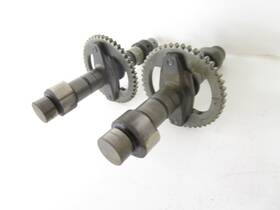 14111-mn2-670 Honda 88 Vf 750 C Magna Used Front Intake Exhaust Camshafts Cams