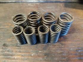 14761-259-010 Honda 1965 Ca72 Ca77 Inner And Outer Valve Springs Used