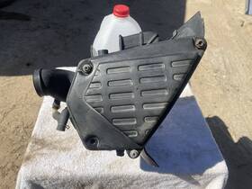17210-mc4-000 Honda 1982 Xl500r Air Filter Cleaner Box Housing Case Xl 500
