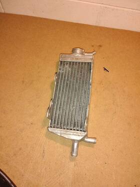 19010-kz4-701 Honda 1990 Cr125ra Cr125r Cr125 Right Side Radiator
