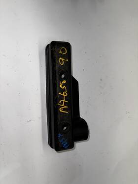 19033-mn8-000 Honda 88 89 90 91 92 93 Nt650 Hawk Gt Ntv650 Revere Nt400 Rh Radiator Cover