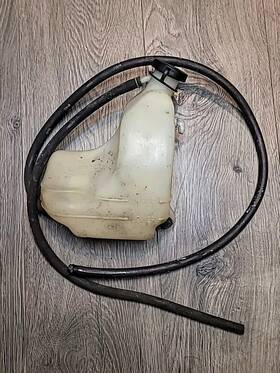 19101-mv9-010 Honda 91 - 98 1994 Cbr600 F2 F3 Cbr 600 Coolant Overflow Reservoir Reserve Oem