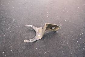19105-mb9-000 Honda 1982 1983 Gl1100 Goldwing Reserve Overflow Tank Stay Mount Bracket Plate