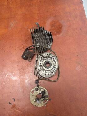 30200-259-044 Honda Vintage Used Oem Ca72 Ca77 Points Plate Condensor Assembly