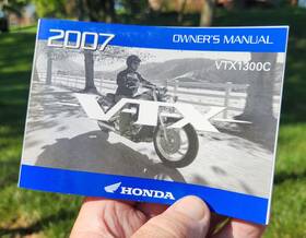 31mem630 Honda 2007 Vtx1300c Oem Owners Manual Without Nly 11 778 Miles -very Clean