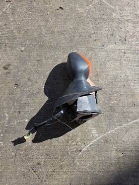 33400-kwn-305 Honda 2013 Pcx150 Front Right Turn Signal Flasher Indicator Bracket