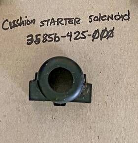 35856-425-000 Honda Oem Cushion 1985-2023 #35856-425-000 Many Different Models