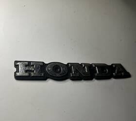 413-2r Honda Cb400 Hawk Right Side Tank Badge Insignia