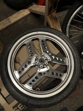 44650-mb7-610 Honda Cx 650 Rim