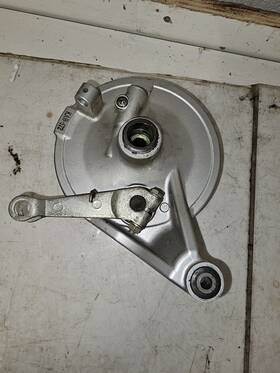 45010-kab-305za Honda 1989-90 Scooter Elite 250 250ch Front Brake Panel Brakes