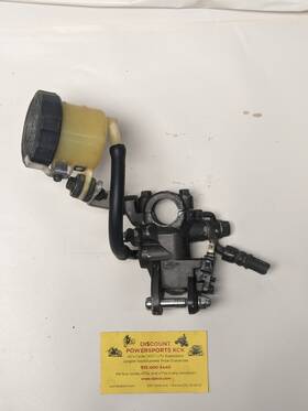 45510-mel-d21 Honda 06-07 Cbr1000 Front Master Cylinder No Lever Used Oem