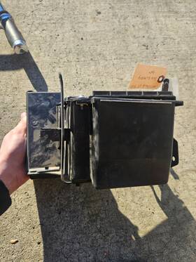 50325-mfe-640 Honda 10-23 Shadow 750 Vt750 Battery Box Tray Housing Holder