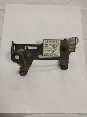 50328-mf5-750 Honda 50327-mf5-750 1985 Shadow Vt500c Battery And Regulator Stay