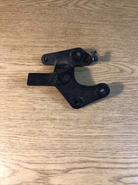 50615-mba-000 Honda 98-03 Vt750 Cd Ace Oem Right Front Peg Bracket #50615-mba-000