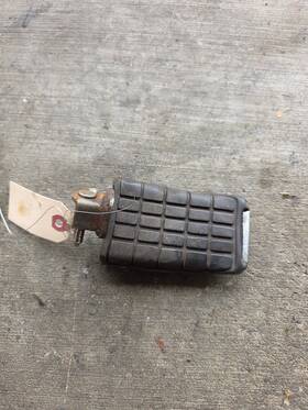 50661-mn0-000 Honda 94-03 1994 Magna Vf750 Front Right Foot Peg Rest Step Pad